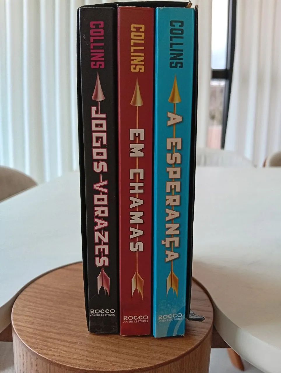 Trilogia jogos vorazes- livros  - Foto 2