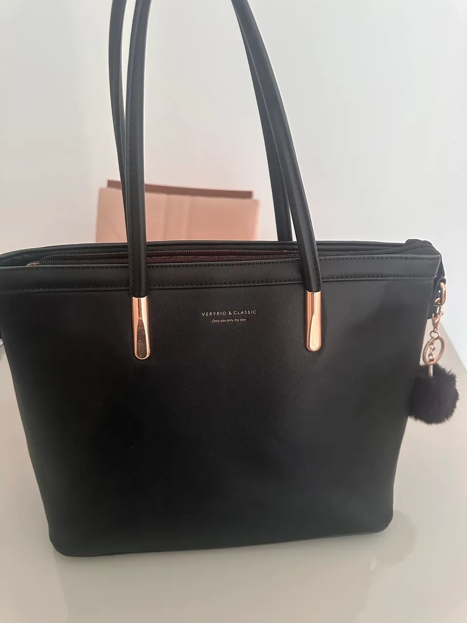 Bolsa feminina preta grande