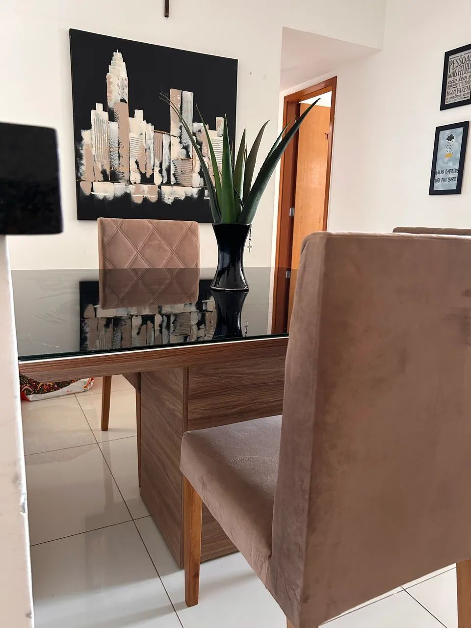 Mesa + 3 cadeiras  - Foto 3