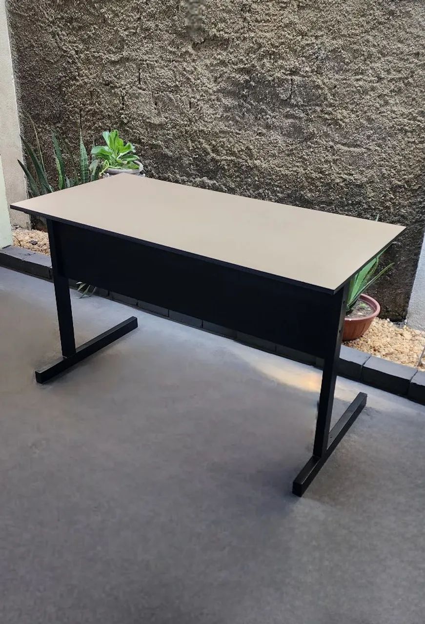 Mesa de escritório ou de estudo 1.20x60 com 1 gaveta  - Foto 4