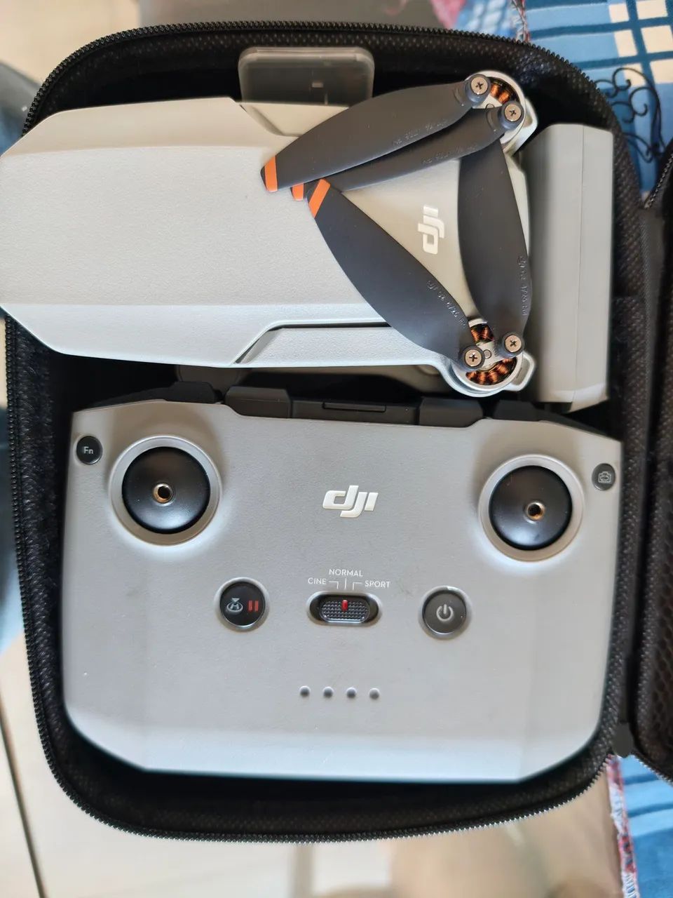 Dji mini 2 SE  estado de zero. Mais cartão de 128 gb .  - Foto 2