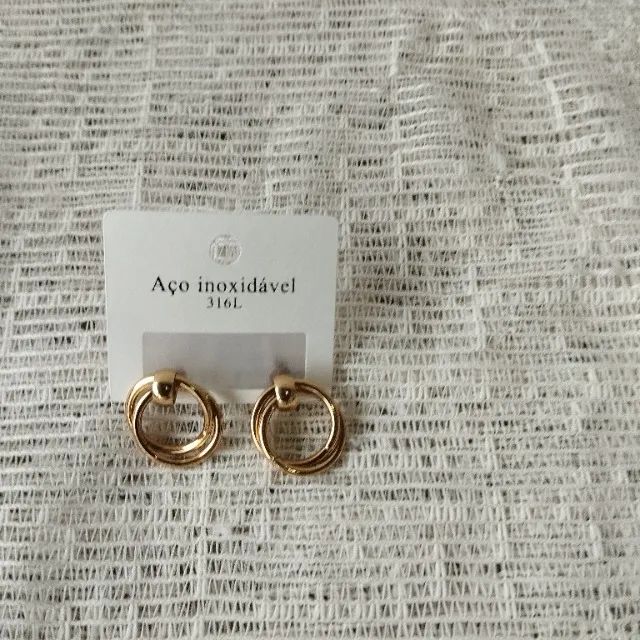 Brinco Dourado Aço Inoxidável - Foto 4