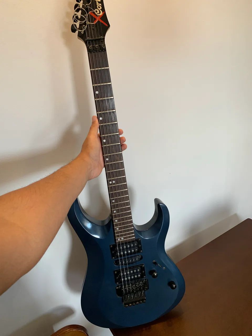 Guitarra Cort X6