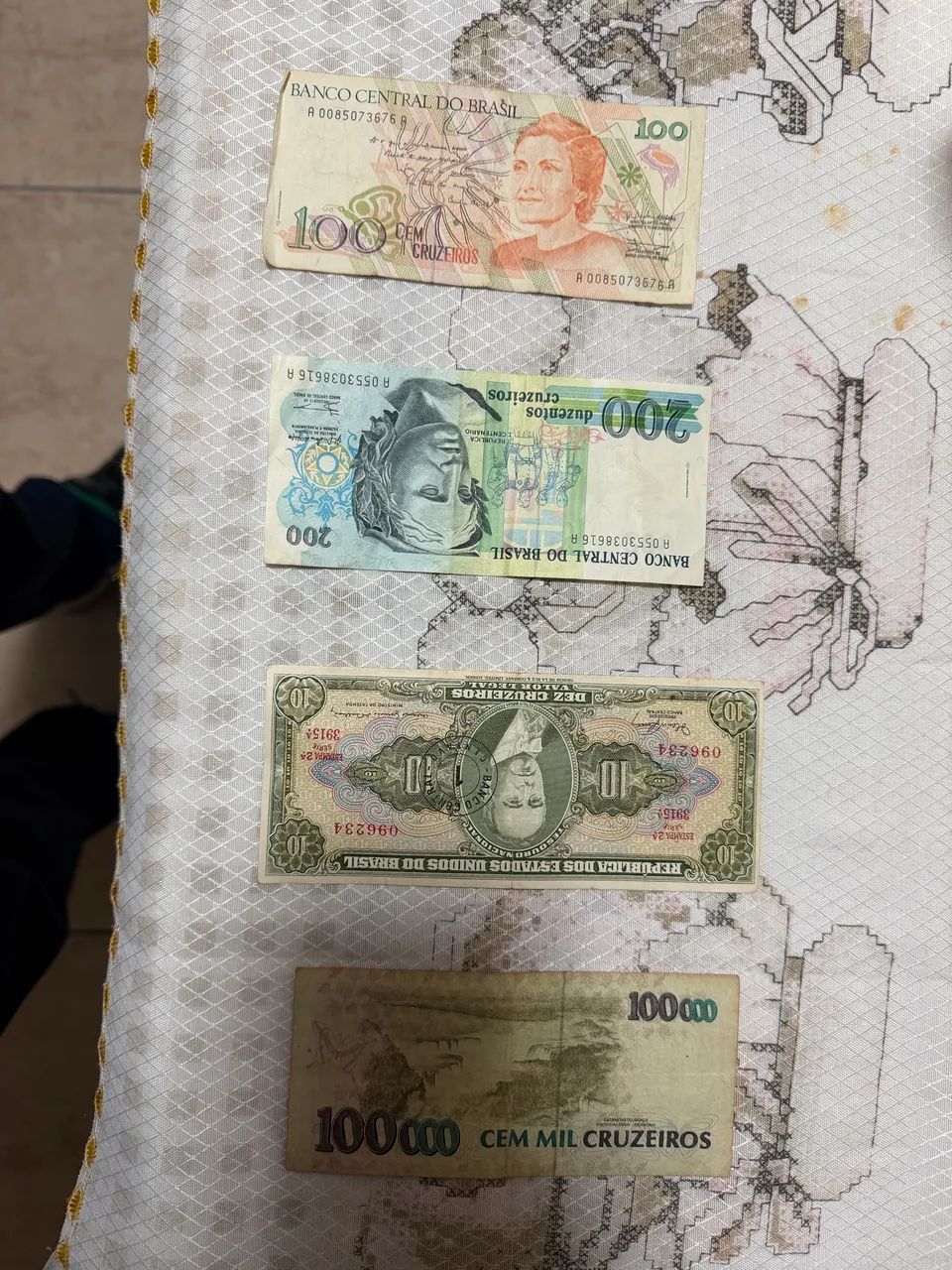 Lote de 4 Cédulas Antigas Brasileiras 