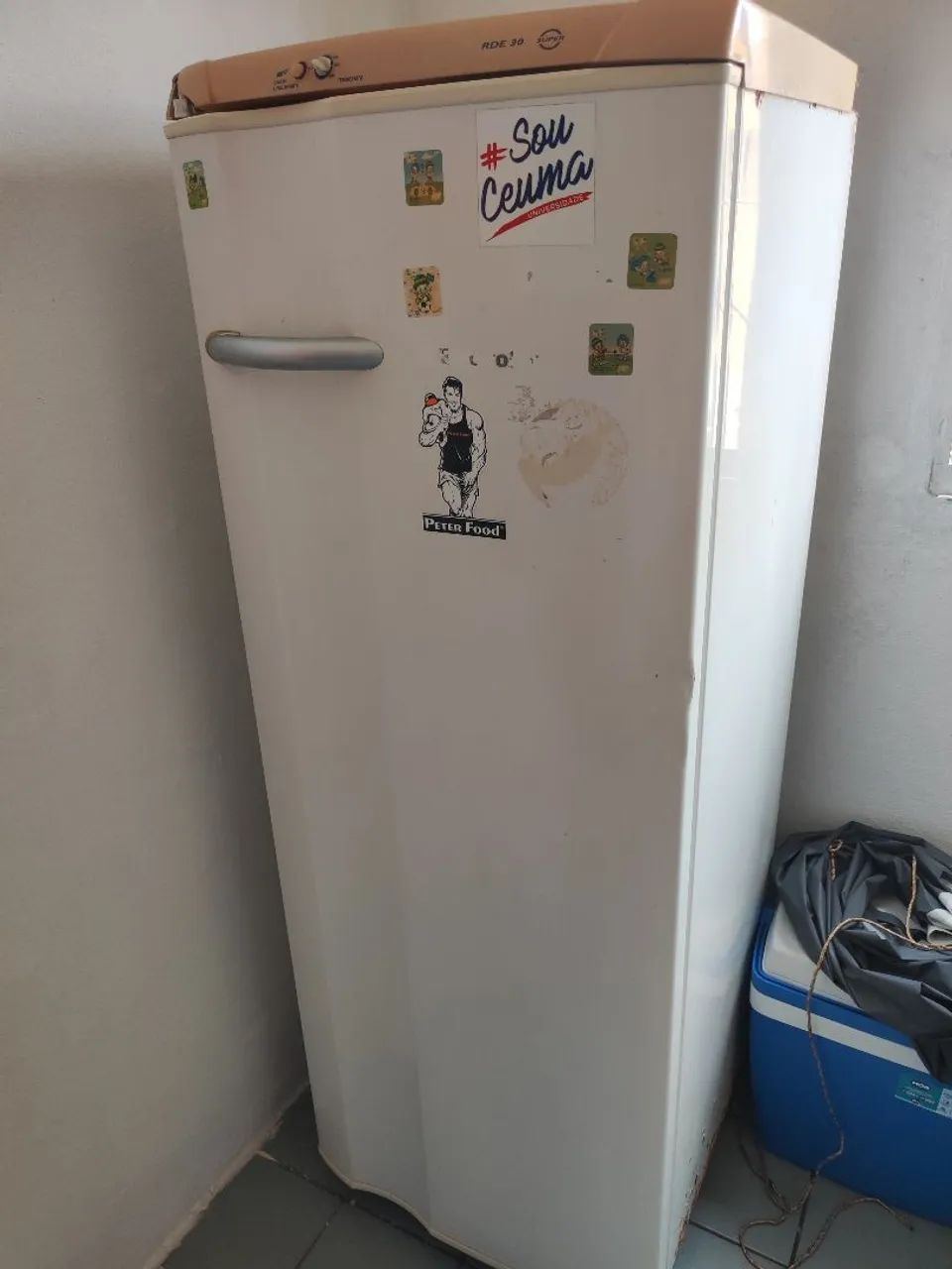 Geladeira para conserto
