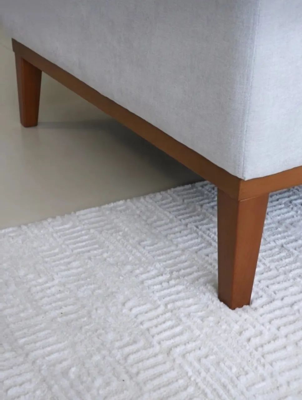  Elegante Sofá com Chaise Fixa/435LX83AX90/190P, R$23.882,20! - Foto 4