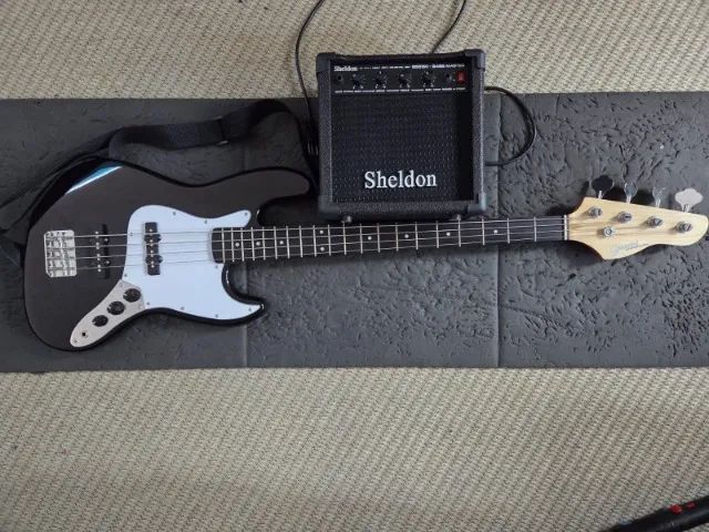 Baixo Giannini Standard Series + amplificador