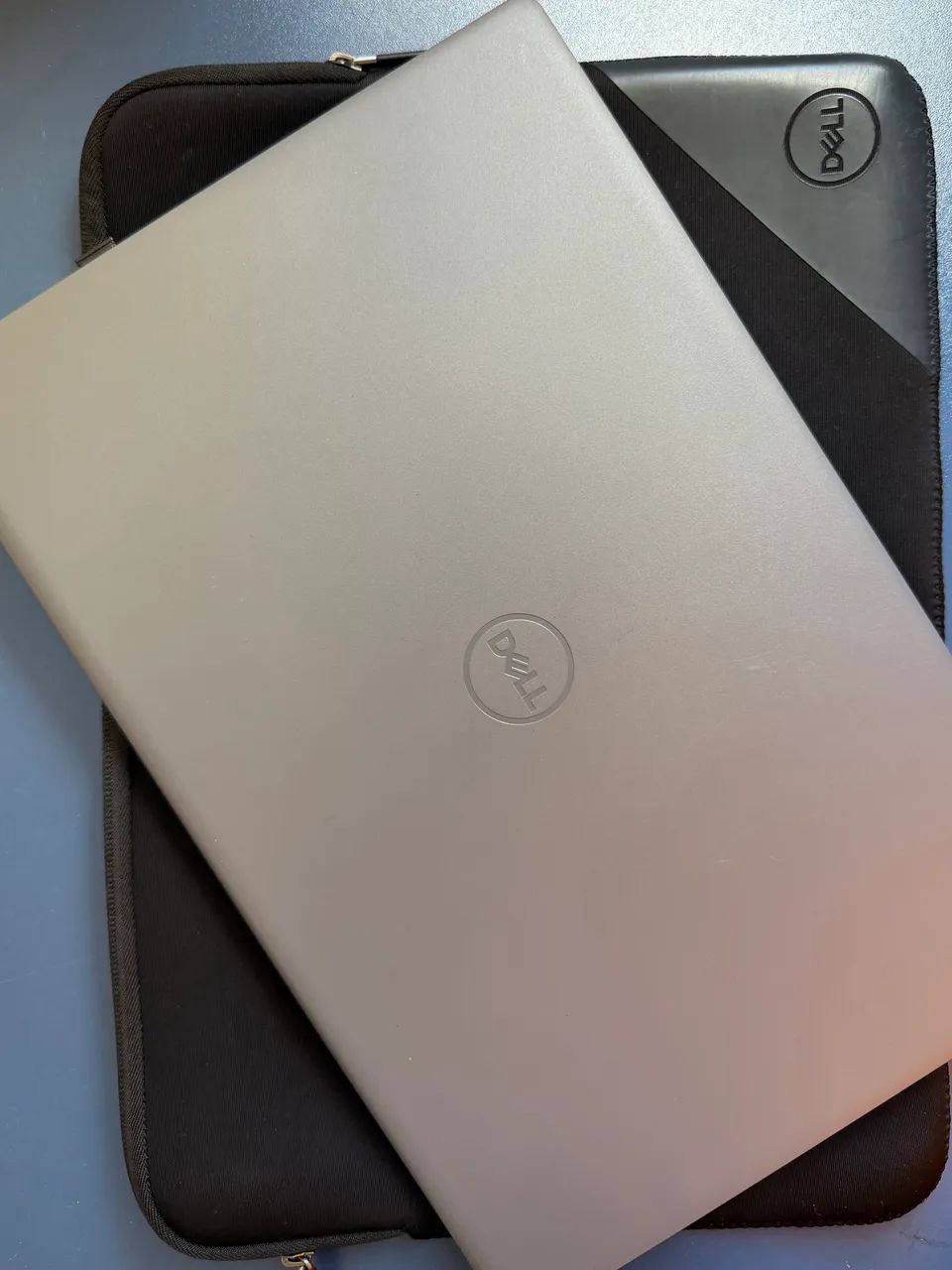 Notebook Dell Vostro 3520 - RAM8GB - SSD256GB - Windows 11 - 15?6
