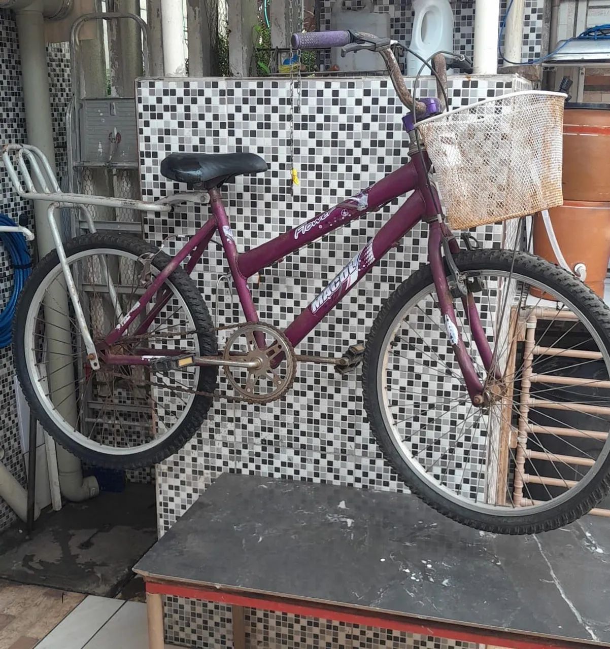 Vendo Bicicleta Feminina Aro 24 