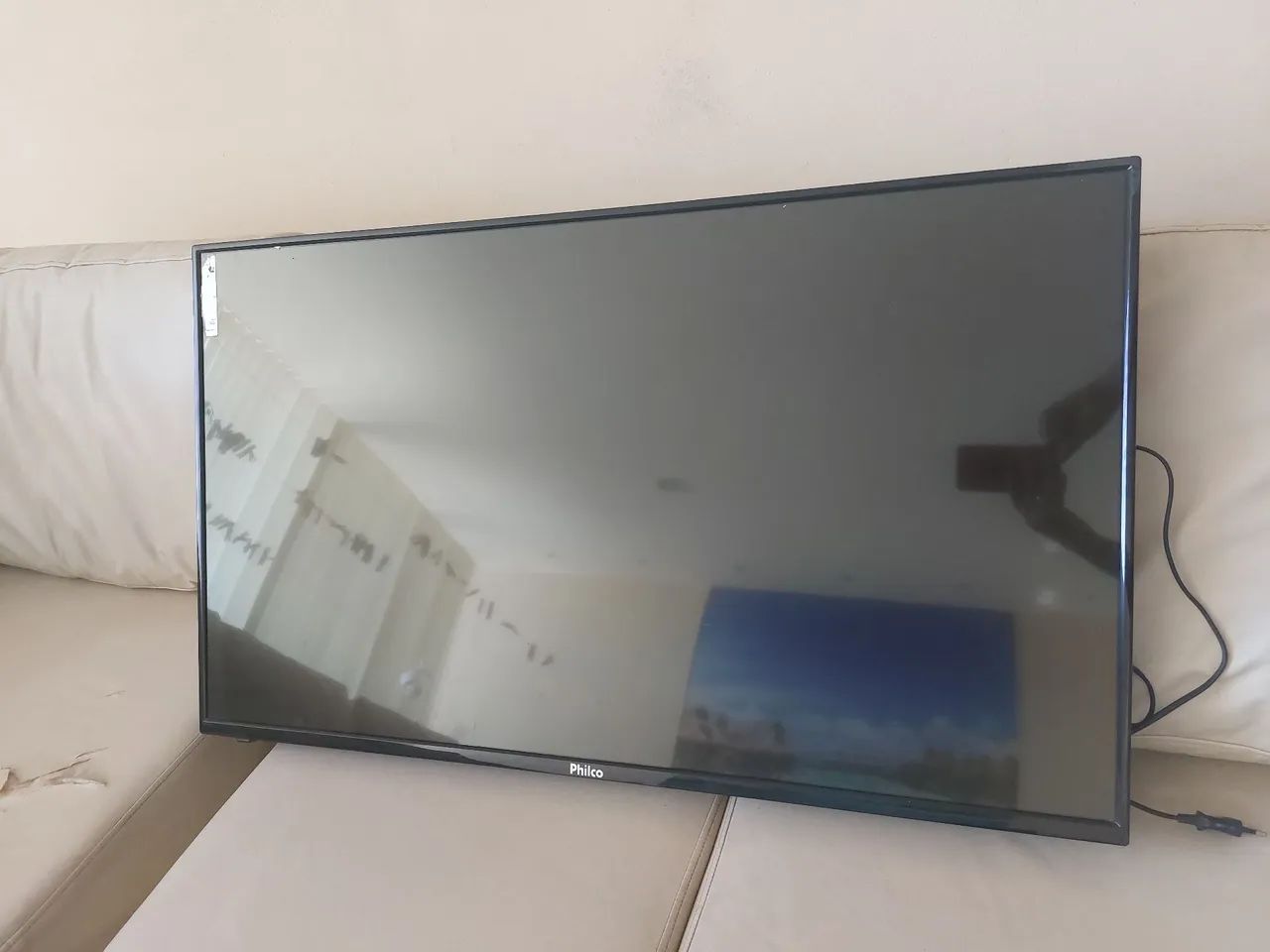 Tv Philco 43''- retirada de peças 