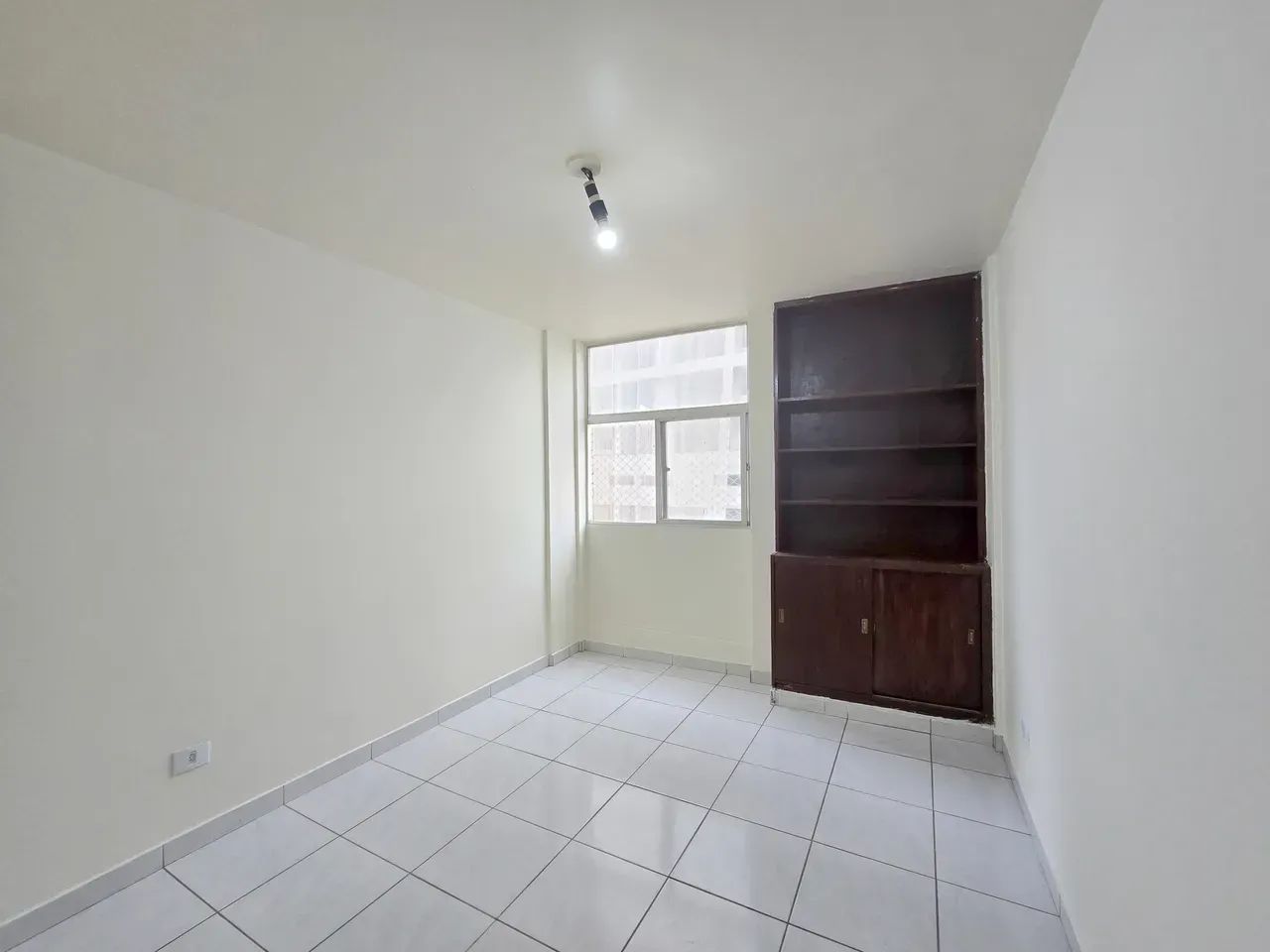 APTO 2 DORM. próx. Hospital AC Camargo, Servidor Municipal, UNINOVE, UNIP, SENAC Aclimação - Foto 2