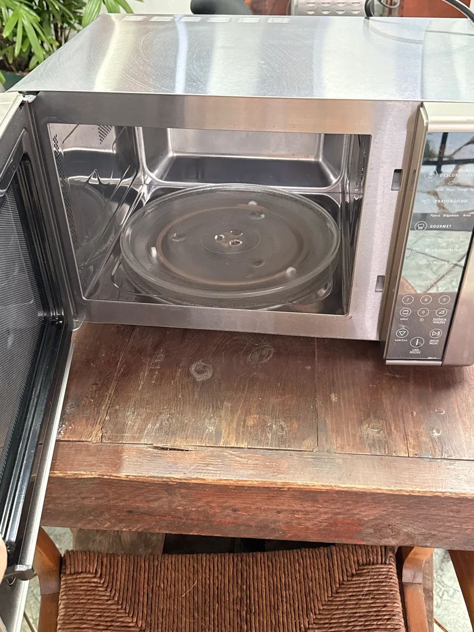 Microondas Eletrolux inox c/defeito. - Foto 2
