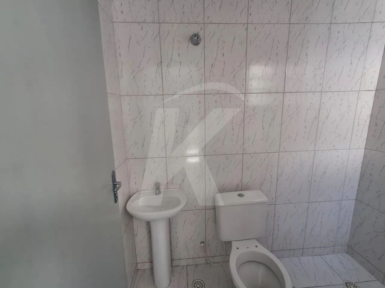 Apartamento com quarto, sala, cozinha, banheiro e área de serviço. - Foto 11