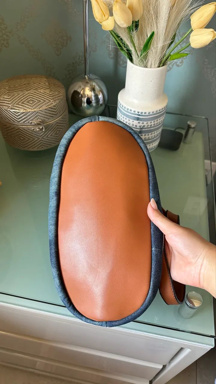Bolsa Jeans com Couro e Patches - Grande - Foto 4