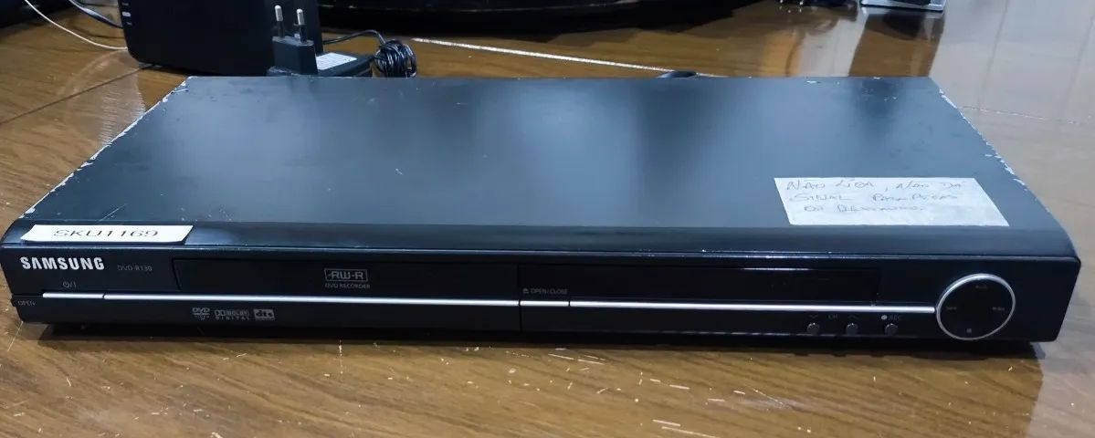 Gravador de DVD Samsung DVD-R130 - para peças - não liga 