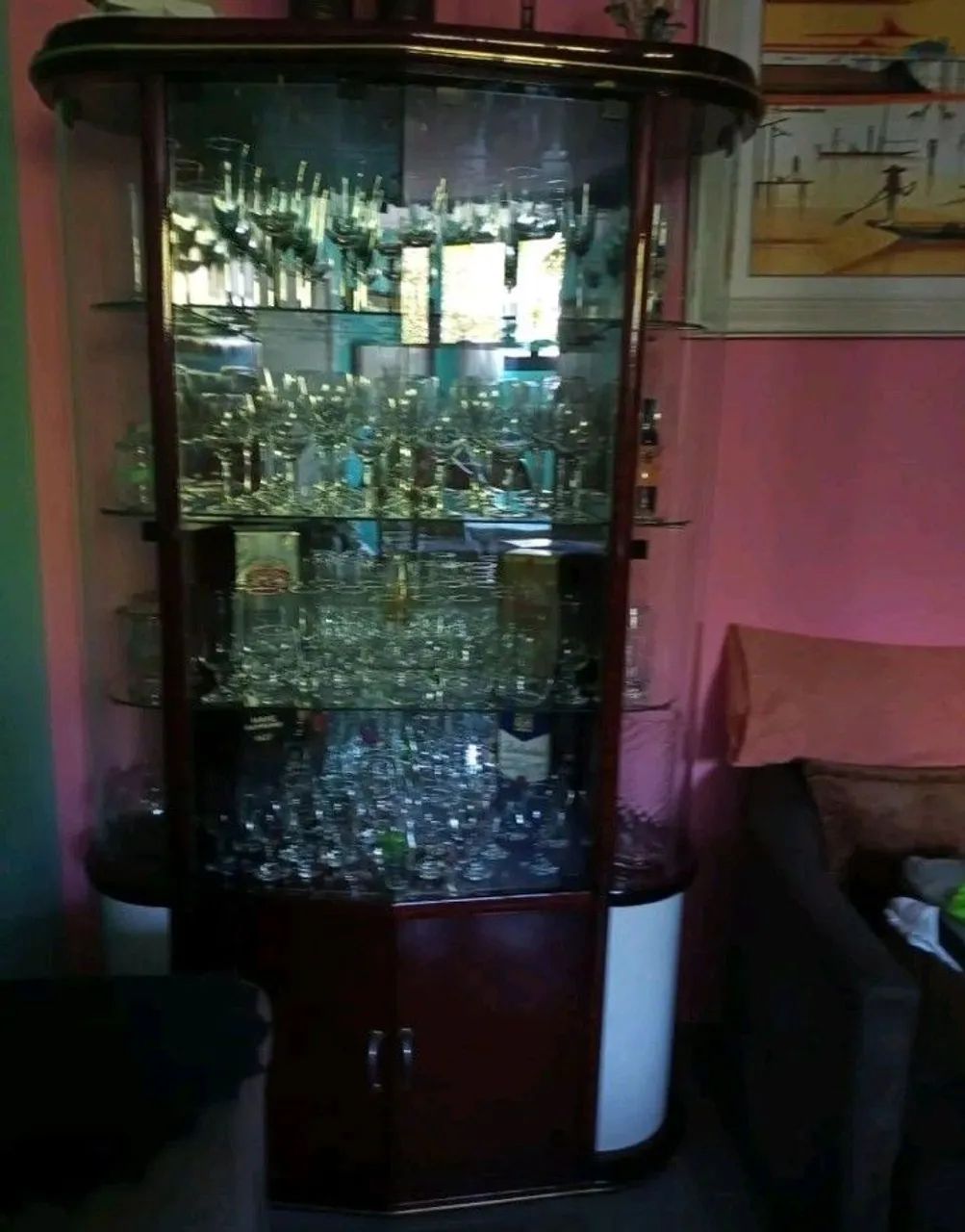 Cristaleira de Madeira com Vidro