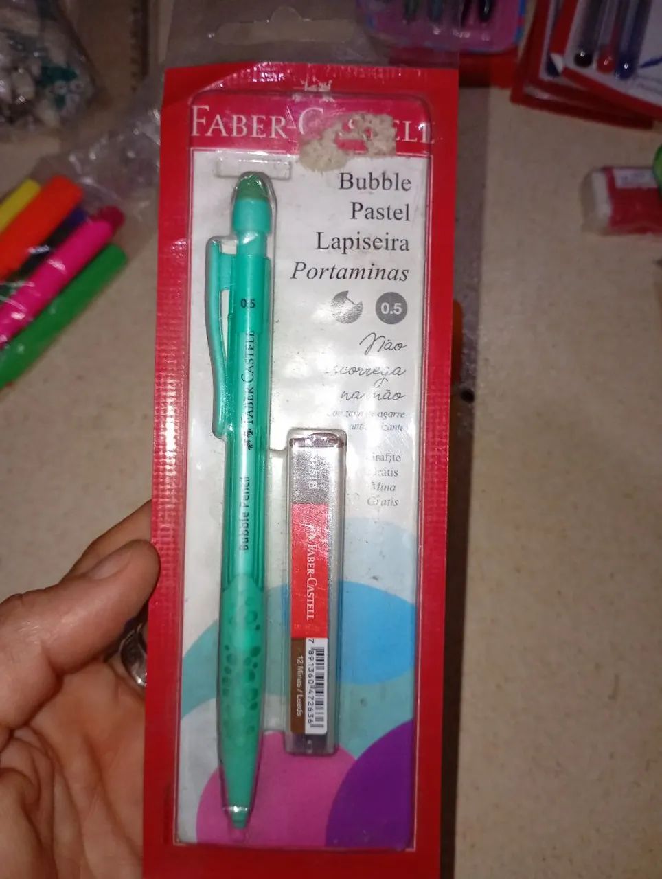 Kit de Lapiseiras Faber Castell e Bic - Foto 2