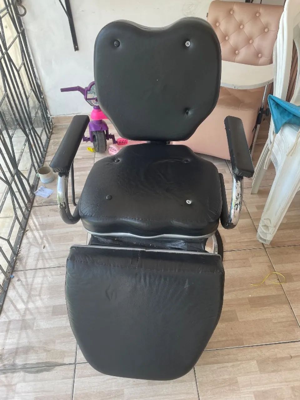 Cadeira de barbeiro - Foto 2