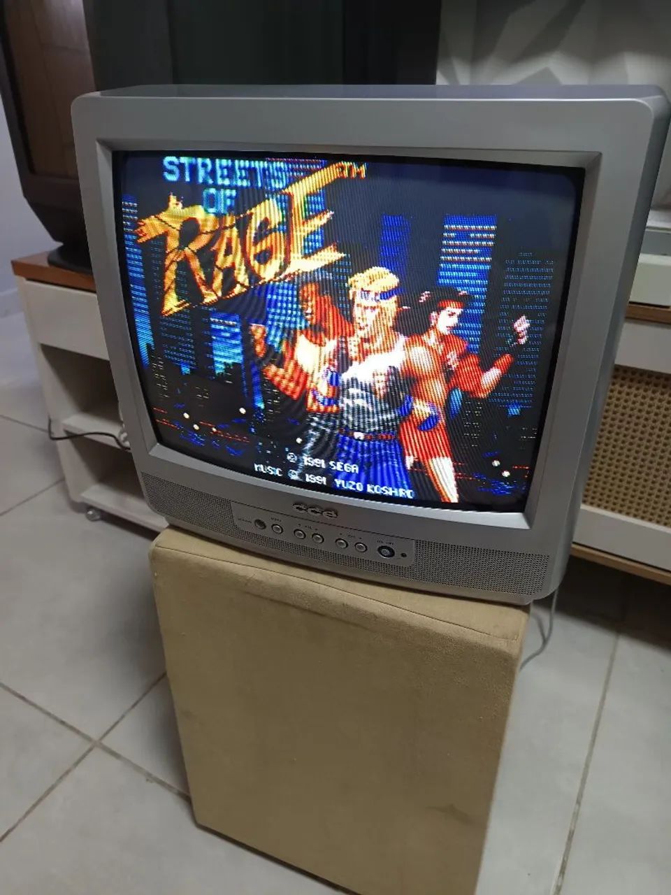 Tv tubo CCE 14