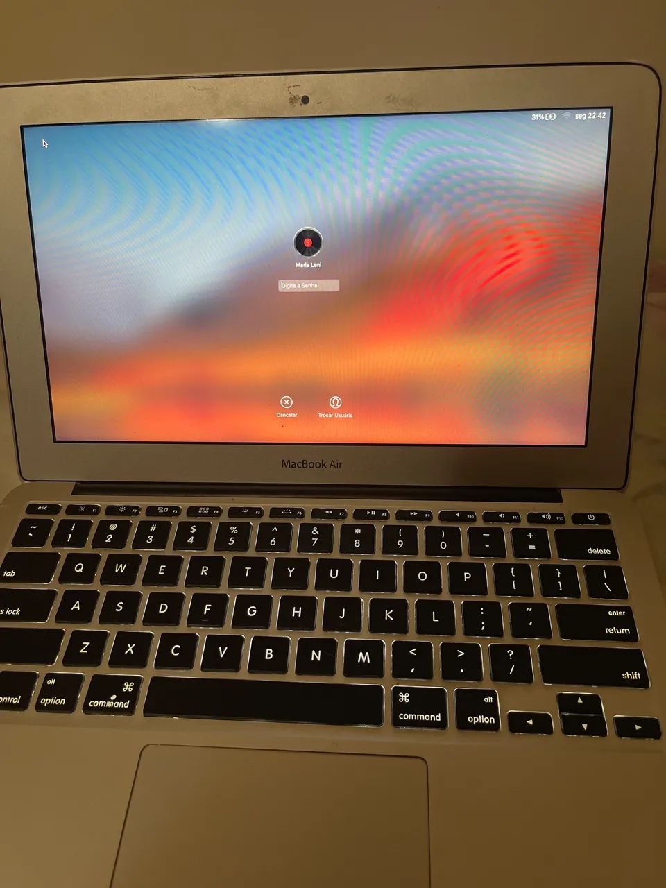 MacBook Air 11インチ・C5／8G／256G／オフィス・W11・箱付 MacBook Air de 11 polegadas - Loja Padrão