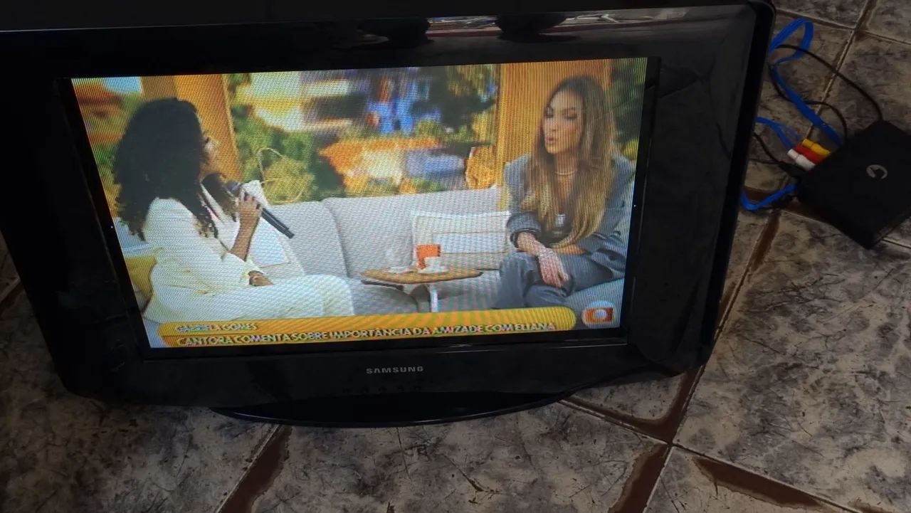 Vendo tv de 21 polegadas 