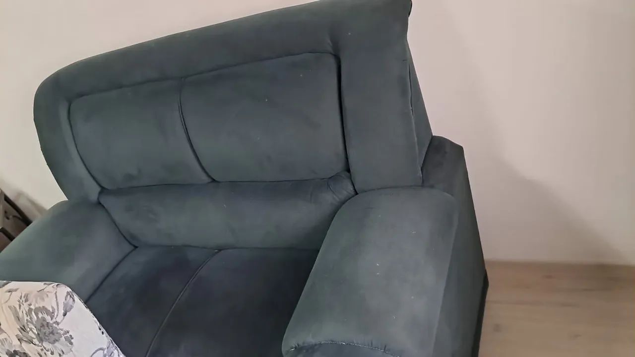 Vendo sofá 2 e 3 lugares  - Foto 2