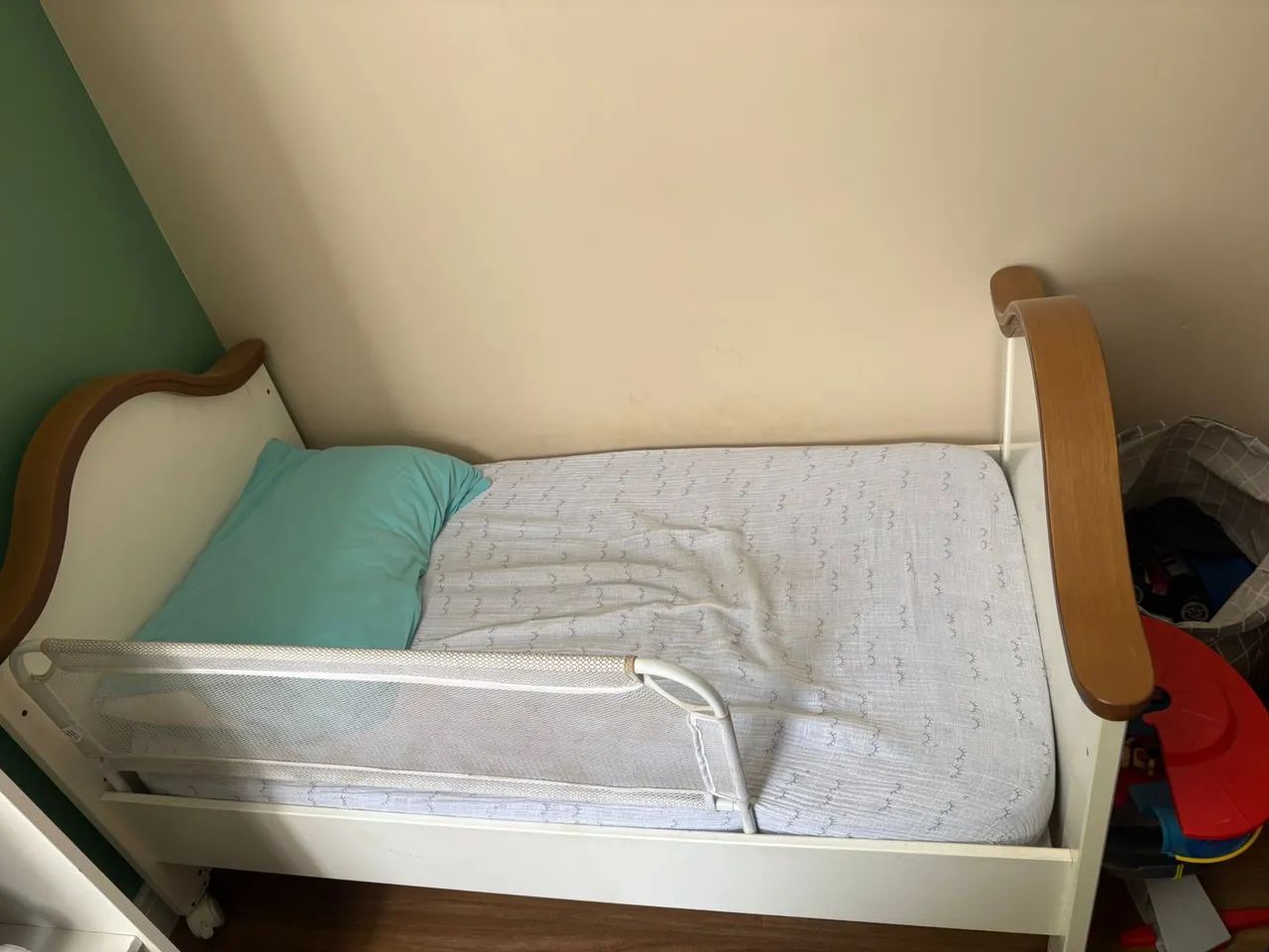 Cama infantil de rodinha 