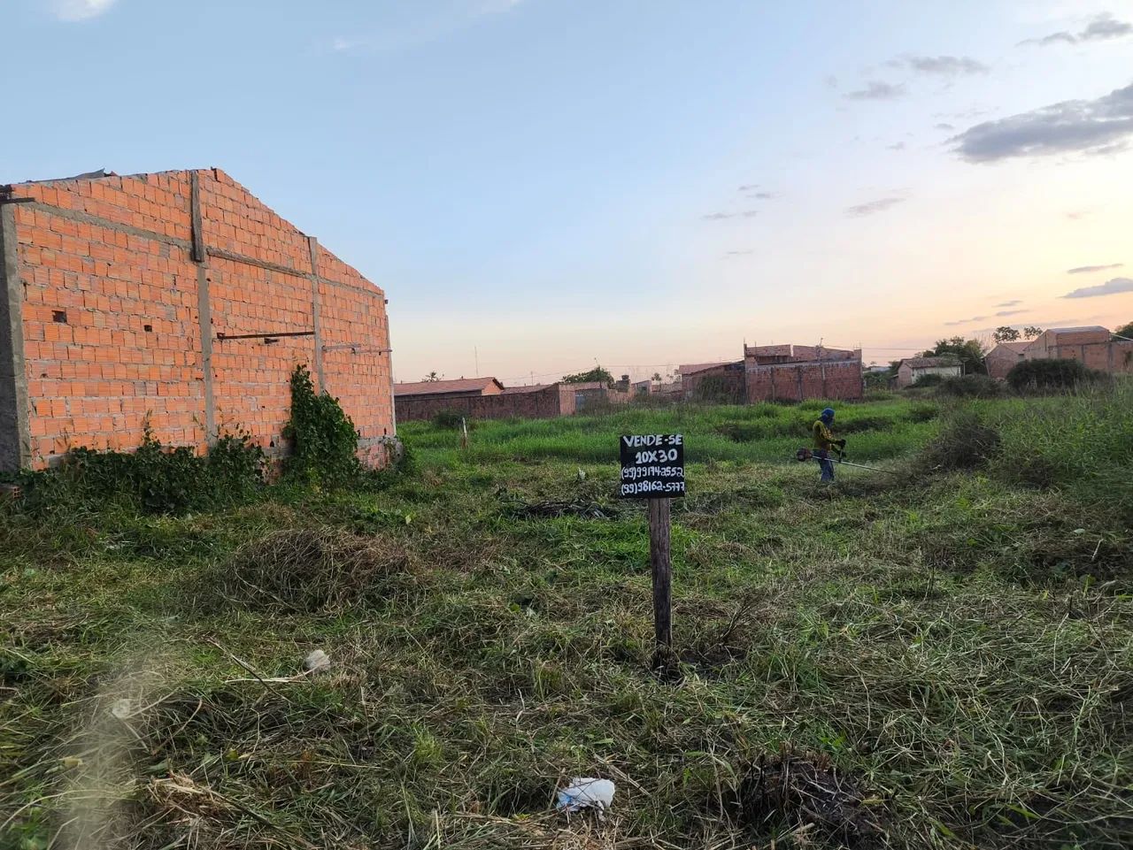 Vende-se terreno 10x30