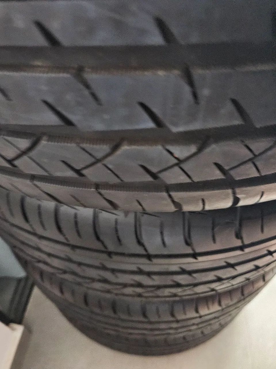 Conjunto roda multiuro aro 20 com pneu novo  - Foto 3