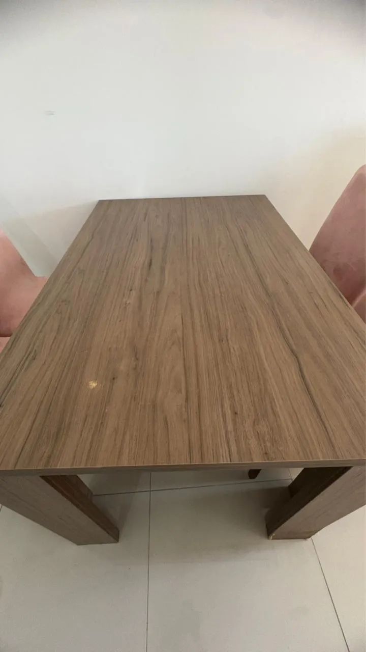 Mesa de jantar 4 lugares de madeira65082643342211123