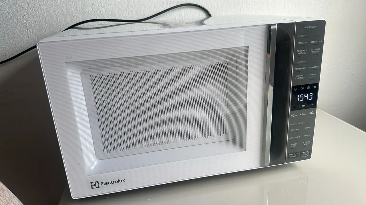 microondas 36 litros muito novo