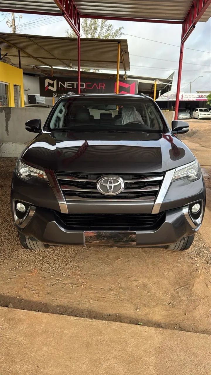 Toyota Hilux Hilux SW4 SRX 4x4 2.8 TDI 16V Dies. Aut. 2017