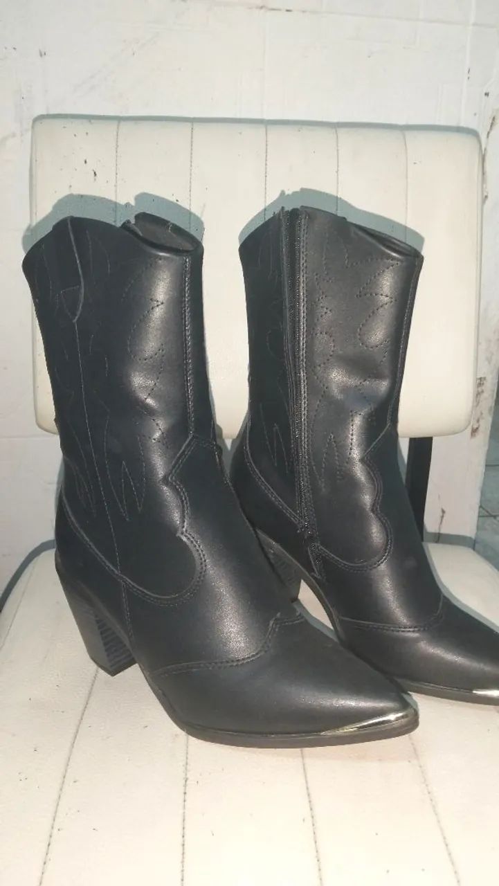 Vendo essa bota 