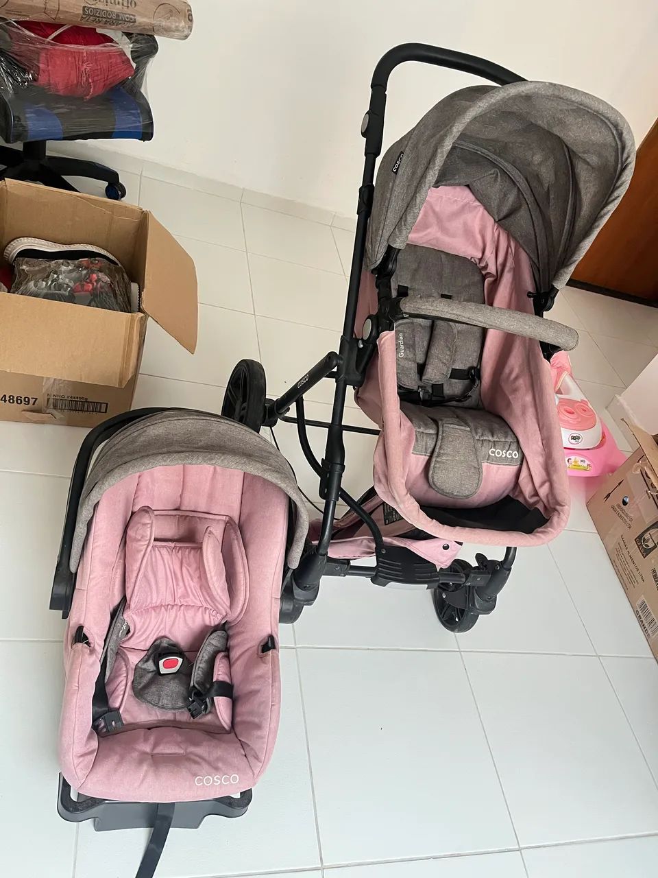 Carrinho+bebê conforto - Foto 2