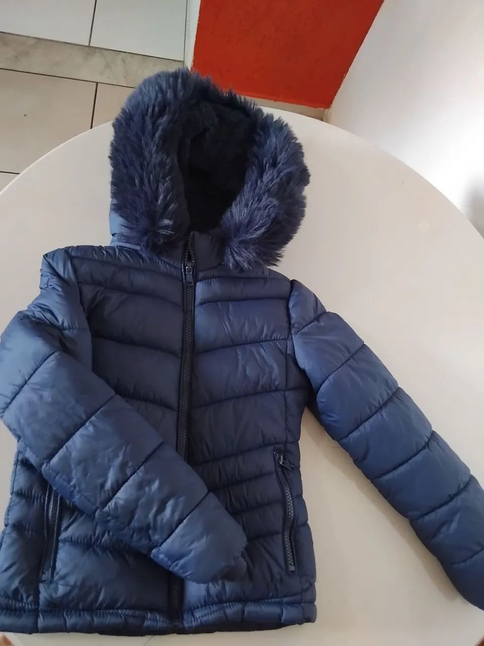 Jaqueta Infantil Acolchoada Azul com Capuz de Pelúcia