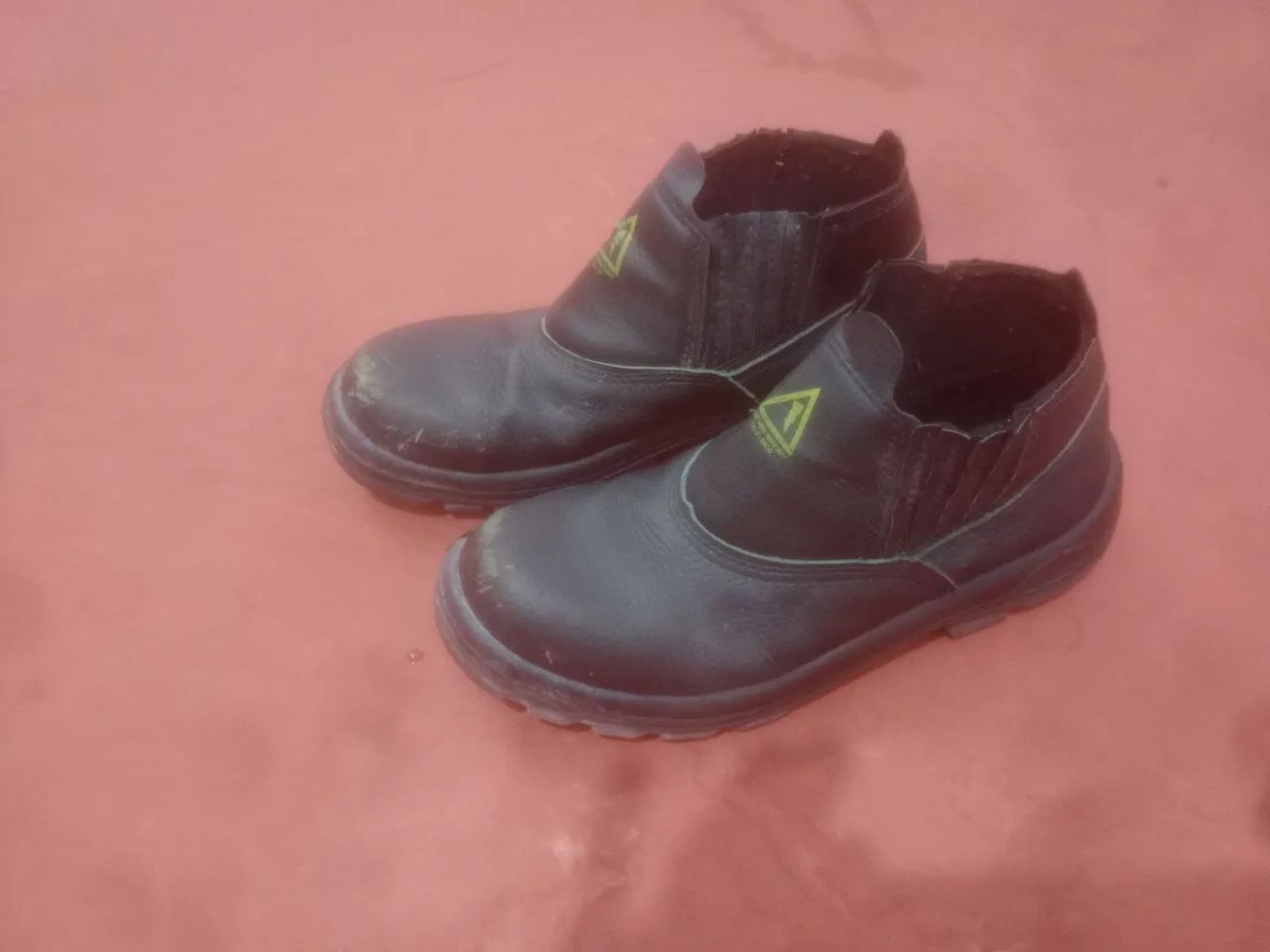 Vendo 1 bota semi nova  - Foto 4