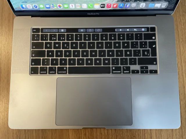 MacBook Pro 16 2019 i7 16GB 512GB SSD A2141 - Notebooks - Vista