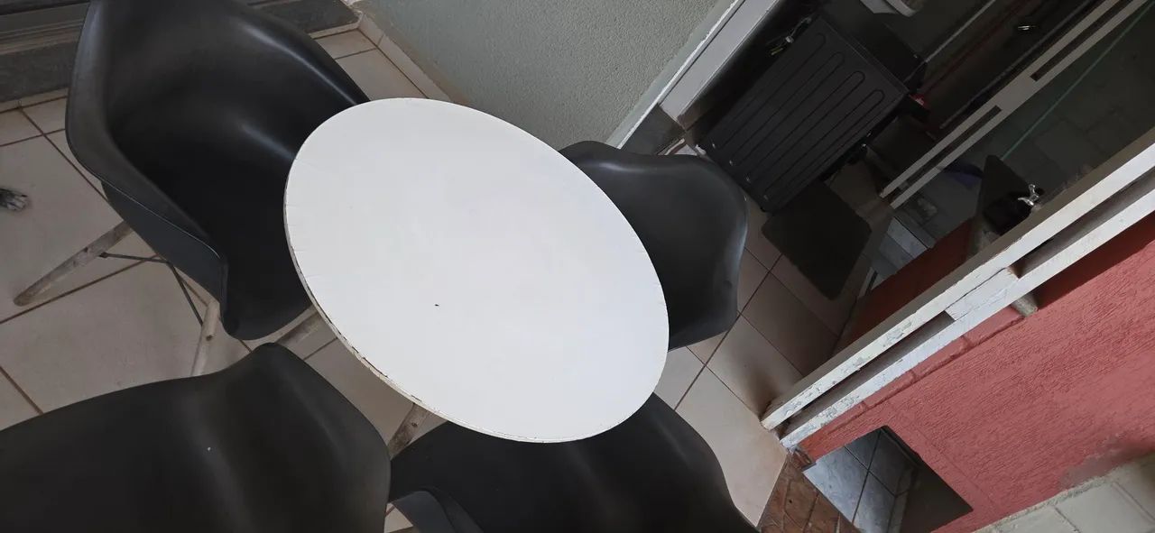 Mesa com 4 cadeiras - Foto 4