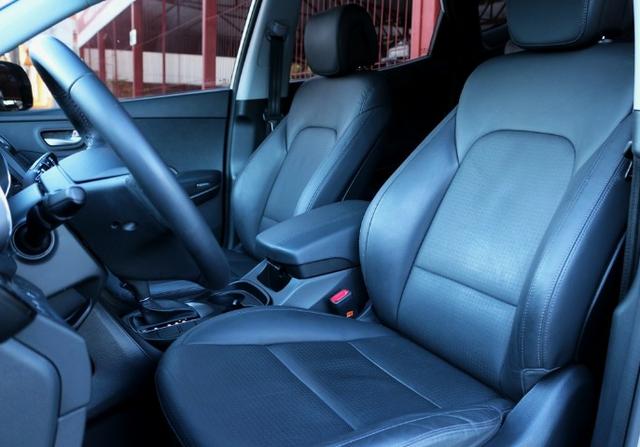 Hyundai Santa Fe GLS 4WD V6 2015 05 Lugares - Foto 17