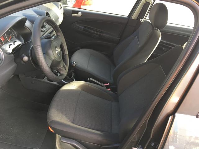 VW Voyage Trendline 1.6 2014 - Foto 3