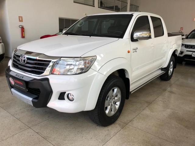 TOYOTA HILUX 2013/2014 2.7 SR 4X2 CD 16V FLEX 4P AUTOMÁTICO