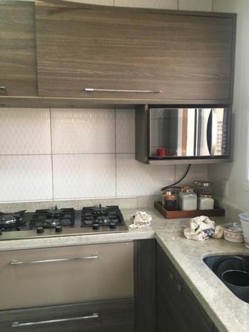Casa térrea com moveis planejados, piso porcelanato, ar condicionado! - Foto 6
