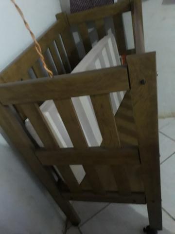 Berço pequeno incluindo o colchão - Foto 2