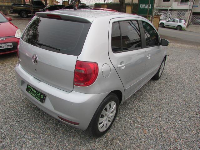 Vw fox g2 48x989 sem entrada 1.0 completo impecavel - Foto 8