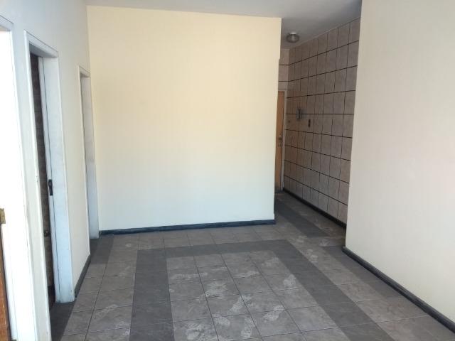 Sala Comercial na Av. Amaral Peixoto (Centro) - Foto 4
