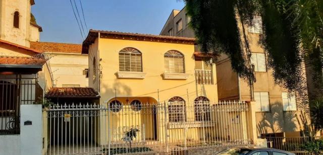 Casa com 3 quartos no Santa Tereza