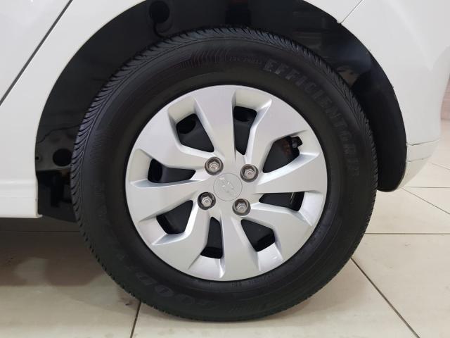 GM - Onix Joy 1.0 18/19 - Troco e Financio! - Foto 16