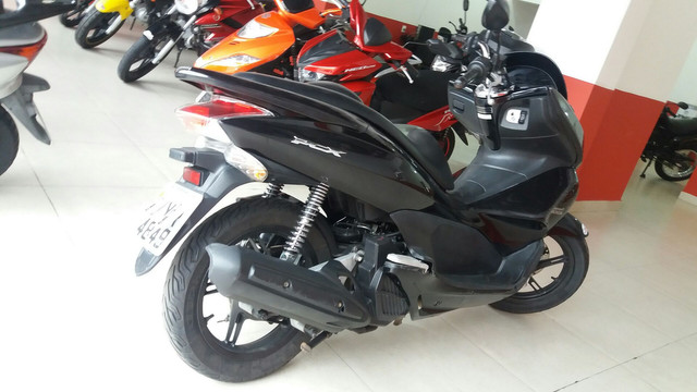 PCX 150, sem entrada 12x850 no cartão de crédito, aceito só moto, só chamar - Foto 3