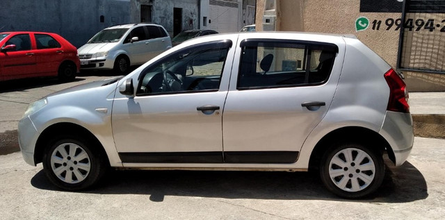 Sandero 1.0 completo 2011 - Foto 5