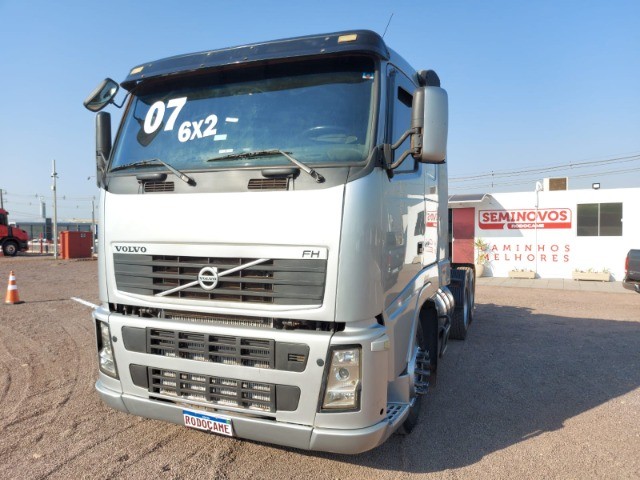 VOLVO FH 440 TETO BAIXO 6X2 2007/2007